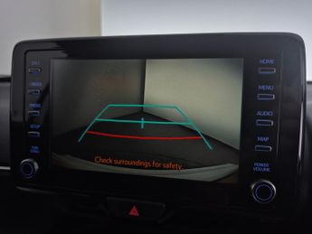 Toyota Yaris Cross 1.5 VVT-h Design E-CVT (116 ps) - LANE TRACE ASSIST - BLUETOOTH