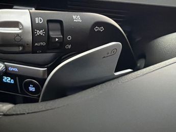 Hyundai Ioniq 5 77kWh Premium (228 ps) - LED - REVERSE CAM - NAV