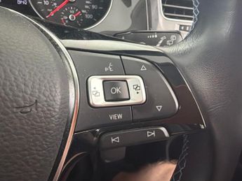 Volkswagen E-golf 35.8kWh e-Golf (136 ps) - CLIMATE CONTROL - DAB - USB AUDIO