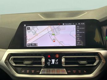 BMW 3 Series 2.0 320i M Sport Touring (184 ps) - ADAPTIVE LIGHTS - NAV
