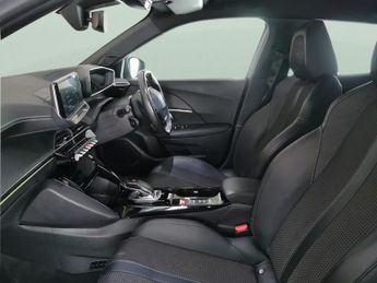 Peugeot E-2008 50kWh GT (136 ps) - LED - REVERSE CAM - NAV