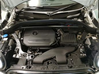 Mini Countryman 1.5 Cooper Exclusive Steptronic (136 ps) - ROOF AND MIRROR CAPS 