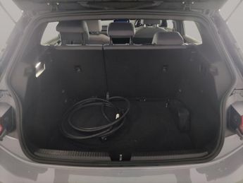 Volkswagen ID.3 Pro Performance 58kWh Life (204 ps) - HEATED SEATS - NAV - HEATE