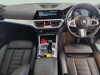 BMW 3 Series 2.0 330e 12kWh M Sport Touring Plug-in (292 ps) - REV CAM - PARK