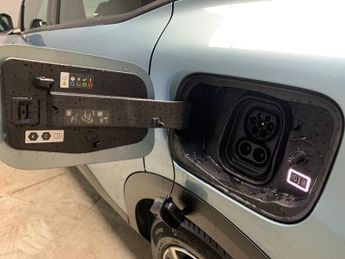 Citroen e-C4 50kWh Sense (7.4kW Charger) (136 ps) CRUISE CONTROL - CLOTH LEAT