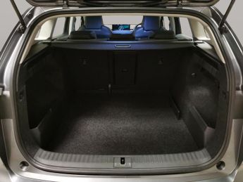 Skoda Enyaq iV 62kWh 60 (DC120kW) (179 ps) - WIFI - BLUETOOTH - CRUISE