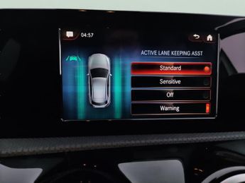 Mercedes-Benz A Class 1.3 A250e 15.6kWh AMG Line Plug-in 8G-DCT (218 ps) - HEATED SEAT