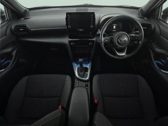 Toyota Yaris Cross 1.5 VVT-h Design E-CVT (116 ps) - LANE TRACE ASSIST - BLUETOOTH
