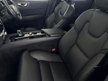 Volvo XC60 2.0h T6 Recharge 18.8kWh Plus Plug-in AWD (350 ps) - KEYLESS ENT