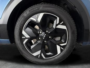 Kia Niro 64.8kWh 4 (201 bhp) - ACTIVE LANE ASSIST - HEAT AND COOL SEATS
