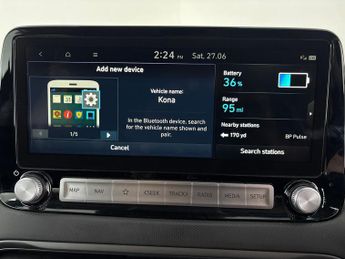 Hyundai Kona 64kWh Premium (10.5kW Charger) (204 ps) - REVERSE CAM - NAV - HE