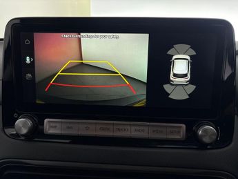 Hyundai Kona 64kWh Premium (10.5kW Charger) (204 ps) - REVERSE CAM - NAV - HE