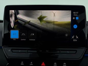 Volkswagen ID.3 Pro 58kWh Life (145 ps) - HEATED SEATS - NAV - HEATED STEERING