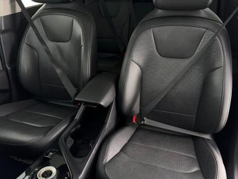 Kia Niro 64.8kWh 4 (201 bhp) HEATED WHEEL - LEATHER - CARPLAY - PARK ASSI