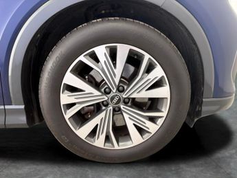 Audi Q4 E-tron 50 Sport quattro 82kWh (299 ps) ADAPTIVE CRUISE - REV CAM - LED 