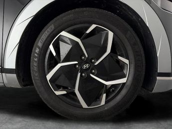 Hyundai Ioniq 5 77kWh Premium (228 ps) - LED - REVERSE CAM - NAV