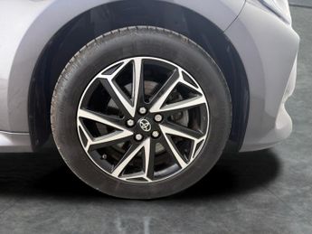 Toyota Yaris 1.5 Design CVT [Panoramic Roof] - CARPLAY - LED - REVERSE CAM