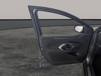 Toyota Yaris 1.5 Design CVT [Panoramic Roof] - CARPLAY - LED - REVERSE CAM