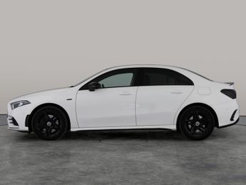 Mercedes-Benz A Class 1.3 A250e 15.6kWh AMG Line (Executive) Plug-in 8G-DCT (218 ps) -