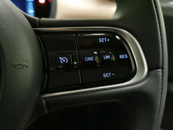 Fiat 500e 42kWh Icon (118 ps) - SPEED LIMIT RECOG - AIR CON - KEYLESS STAR
