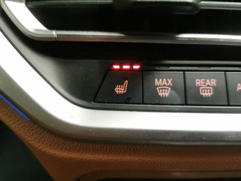 BMW 3 Series 2.0 330e 12kWh M Sport Plug-in (292 ps) - 19IN ALLOYS - PARK ASS