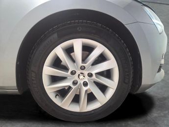 Skoda Superb 2.0 TDI SE Technology DSG (150 ps) - DRIVER MEMORY SEAT - BLUETO