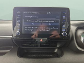 Toyota Yaris 1.5 VVT-h Design E-CVT (116 ps) - BLUETOOTH - AIR CON - DAB