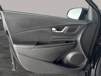 Hyundai Kona 64kWh Premium (10.5kW Charger) (204 ps) - REVERSE CAM - NAV - HE