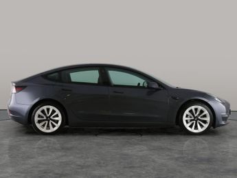Tesla Model 3 (Dual Motor) Long Range 4WDE (346 ps) - HEATED WHEEL - LEATHER -