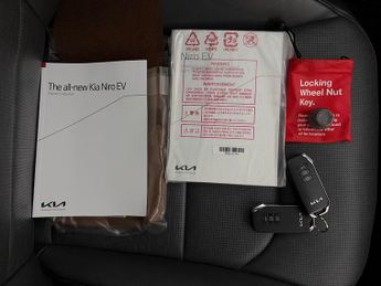 Kia Niro 64.8kWh 4 (201 bhp) HEATED WHEEL - LEATHER - CARPLAY - PARK ASSI