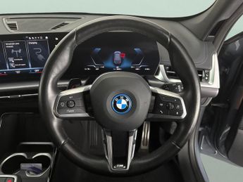 BMW iX1 30 66.5kWh M Sport xDrive (11kW Charger) (313 ps) - NAV