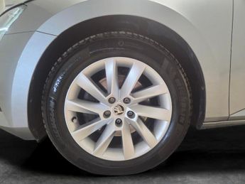 Skoda Superb 2.0 TDI SE Technology DSG (150 ps) - DRIVER MEMORY SEAT - BLUETO