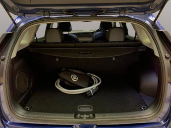 Kia Niro 64kWh 4+ (201 bhp) - NAV - HEATED STEERING - BLIND SPOT ASSIST