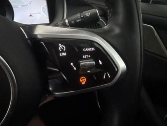 Jaguar I-PACE 400 90kWh SE 4WD (400 ps) - REVERSE CAM - MERIDIAN AUDIO - NAV