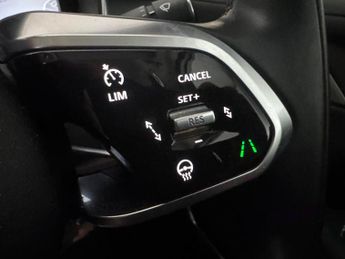 Jaguar I-PACE 400 90kWh SE 4WD (400 ps) - REVERSE CAM - MERIDIAN AUDIO - NAV