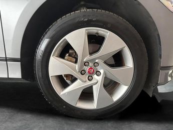 Jaguar I-PACE 400 90kWh SE 4WD (400 ps) - REVERSE CAM - MERIDIAN AUDIO - NAV