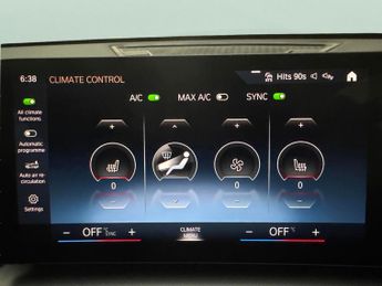 BMW iX1 30 66.5kWh M Sport xDrive (11kW Charger) (313 ps) - NAV
