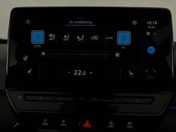 Volkswagen ID.3 Pro 58kWh Life (145 ps) - HEATED SEATS - NAV - HEATED STEERING