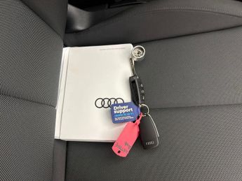 Audi Q3 1.4 TFSIe 45 Technik Plug-in S Tronic 13kWh (245 ps) - CRUISE
