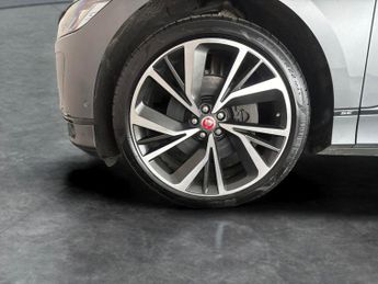 Jaguar I-PACE 400 90kWh SE 4WD (400 ps) - REVERSE CAM - NAV - CLIMATE PACK
