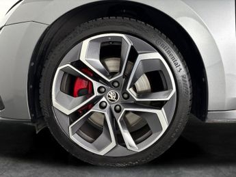 Skoda Octavia 2.0 TSI vRS DSG  - LED - SMARTLINK - HEATED SEATS