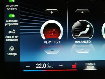 BMW iX1 30 66.5kWh M Sport xDrive (11kW Charger) (313 ps) - ALCANTARA - 