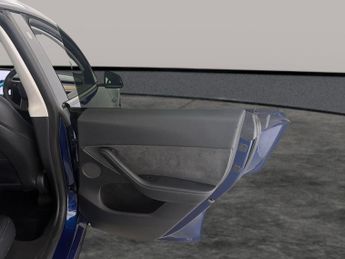 Tesla Model Y (Dual Motor) Long Range 4WDE (384 bhp) - HEATED STEERING - WIFI
