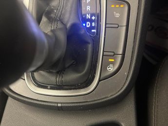 Hyundai Kona 1.6 h-GDi Premium DCT (141 ps) - HEATED SEATS - HEATED STEERING