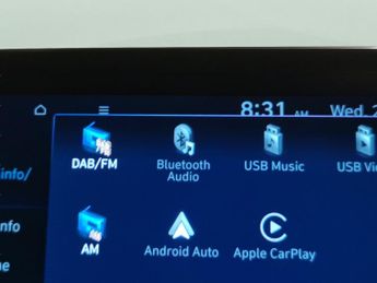 Hyundai Kona 64kWh Premium (10.5kW Charger) (204 ps) - KEYLESS ENTRY - LED - 