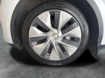 Tesla Model Y SUV RWD (346 ps) KEYLESS ENTRY - REV CAM - LED LIGHTS - SAT NAV
