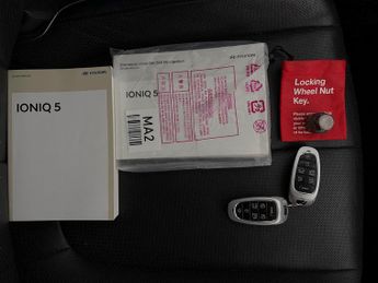 Hyundai Ioniq 5 73kWh Ultimate AWD (305 ps) - KEYLESS ENTRY - 360 CAM - HEAT AND