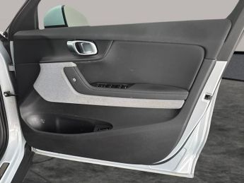 Polestar Polestar 2 Single Motor 69kWh Standard Range Fastback FWD (231 ps) - HEATED