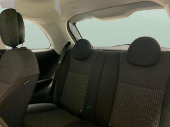 Fiat 500e 42kWh Icon (118 ps) - KEYLESS START - DAB - USB AUDIO