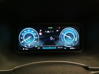 Hyundai Kona 64kWh Premium (10.5kW Charger) (204 ps) - KEYLESS ENTRY - LED - 